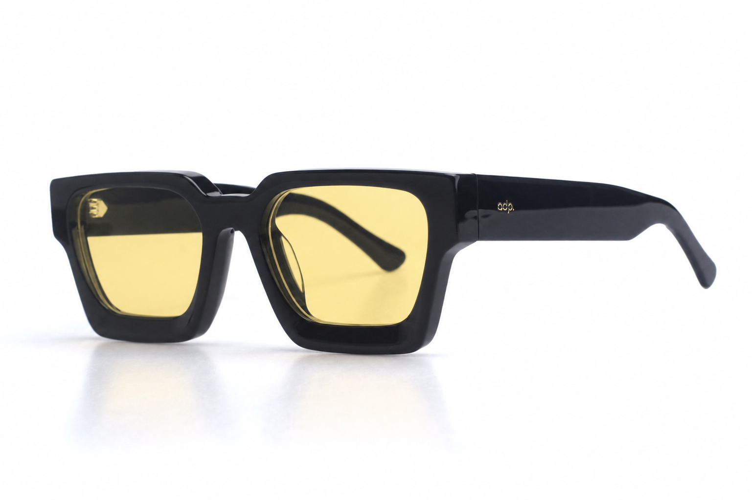 Bold Orbit / yellow lenses